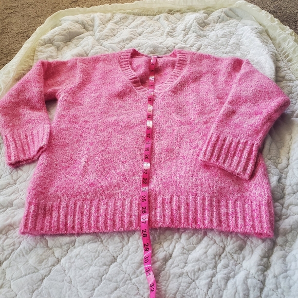 Sweater - Picture 3 of 10